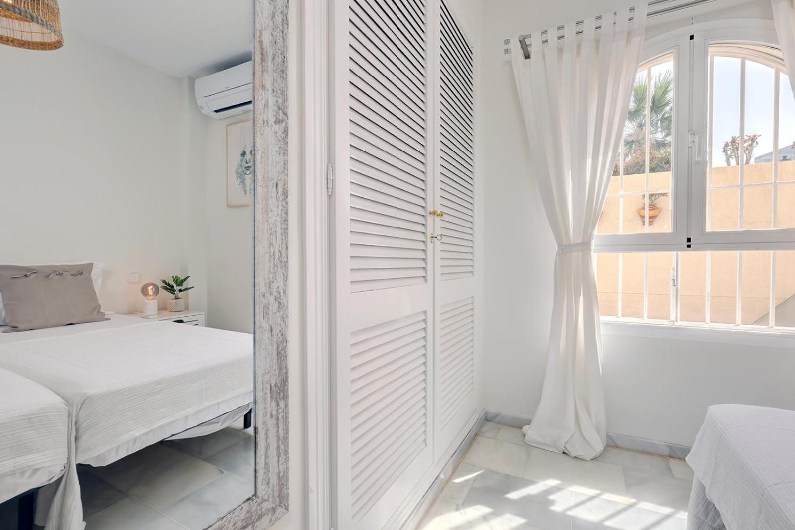 La Cala Gorgeous 2 Bedroom Apartment With Stunning Gardens, Pools And Sea Views El Faro Екстериор снимка